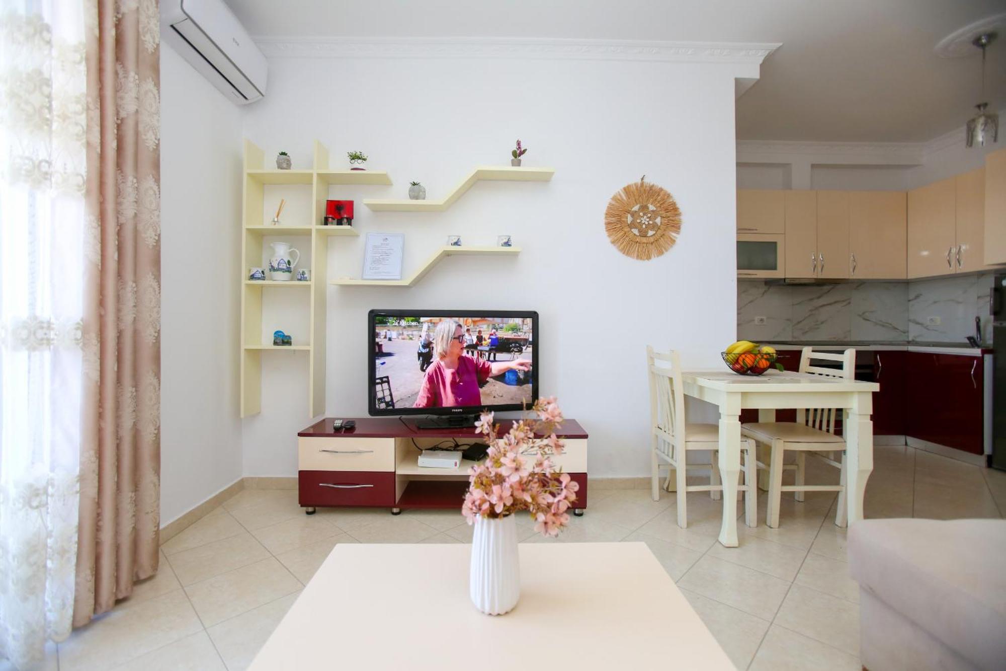Seascape Apartments Vlore Exterior photo